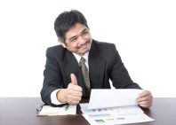 「資料いいね！社長にシェアさせていただきます」とベタ褒めするクライアント